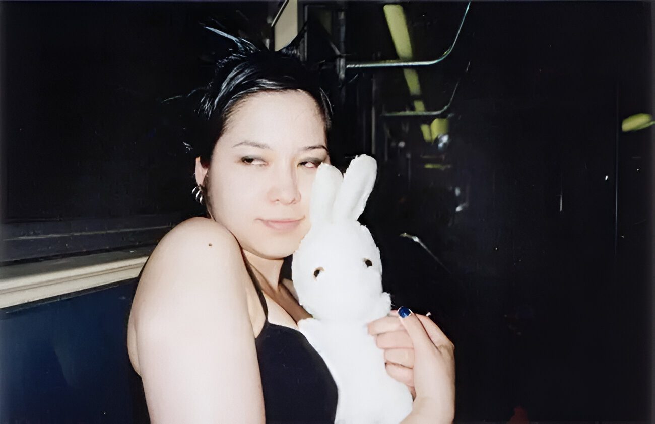 A blue and white logo for suffix design.